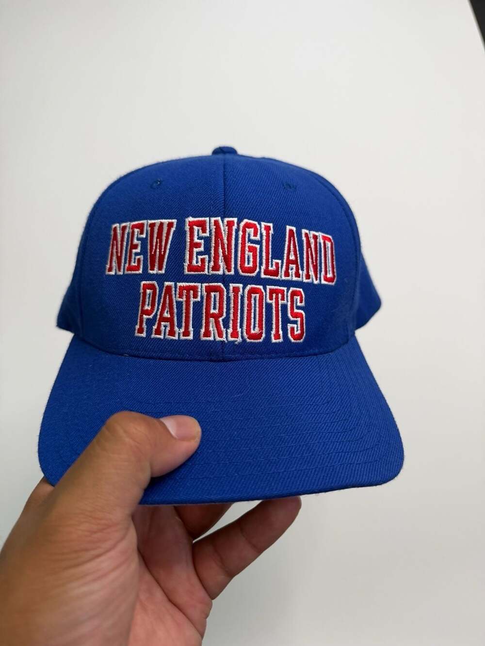 Vintage Champion New England Patriots NFL Pro Line Snapback Hat